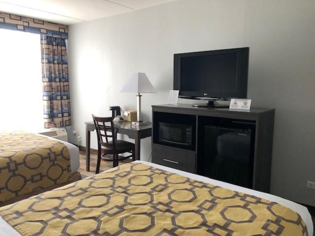 Baymont By Wyndham - Chicago - - O'hare Hotel Addison
