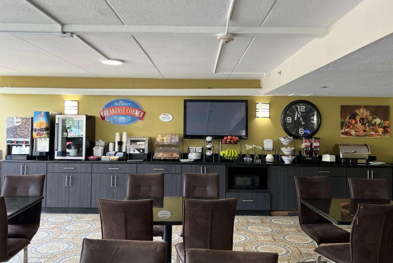 Hotel Baymont By Wyndham - Chicago - - O'hare 2*