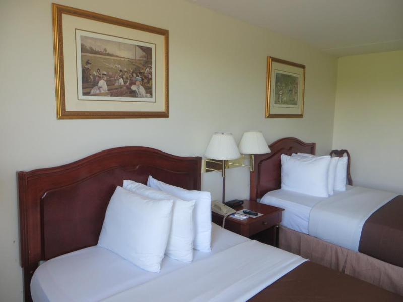 Baymont By Wyndham - Chicago - - O'hare Hotel