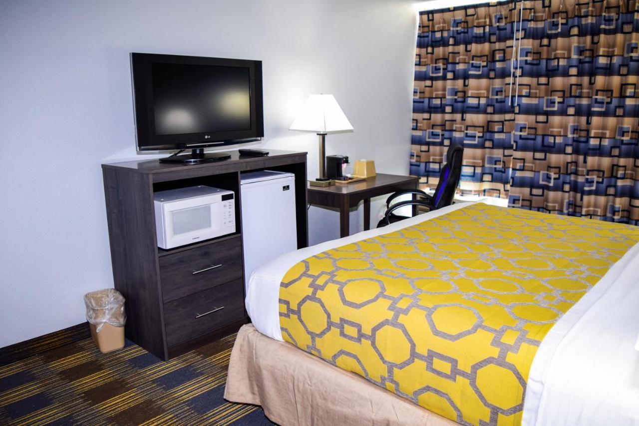 Baymont By Wyndham - Chicago - - O'hare 2* Addison